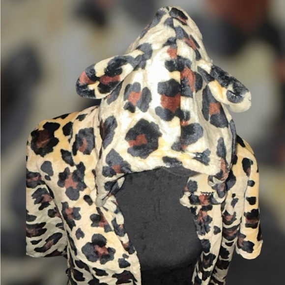 Wearable Leopard Hooded Wrap Blanket Open Shawl w/ Pockets Soft & Cozy OS New - Picture 11 of 14
